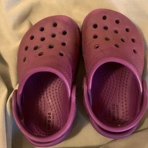 Toddler crocs